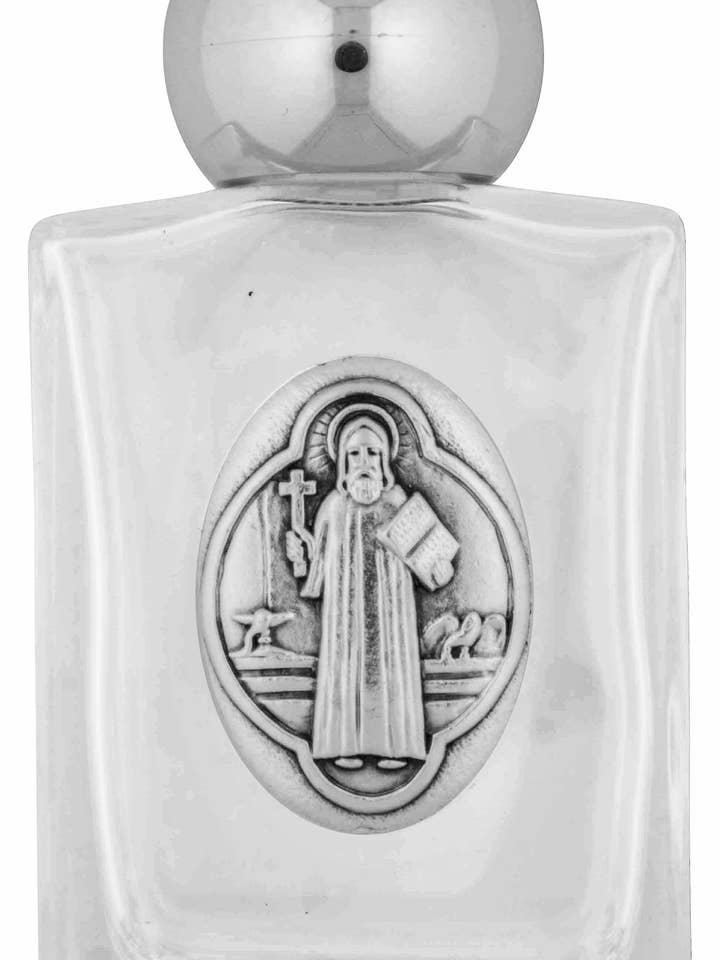 Bouteille d'eau bénite en verre avec médaille de Saint-Benoît pour la vente par Village Gift Importers