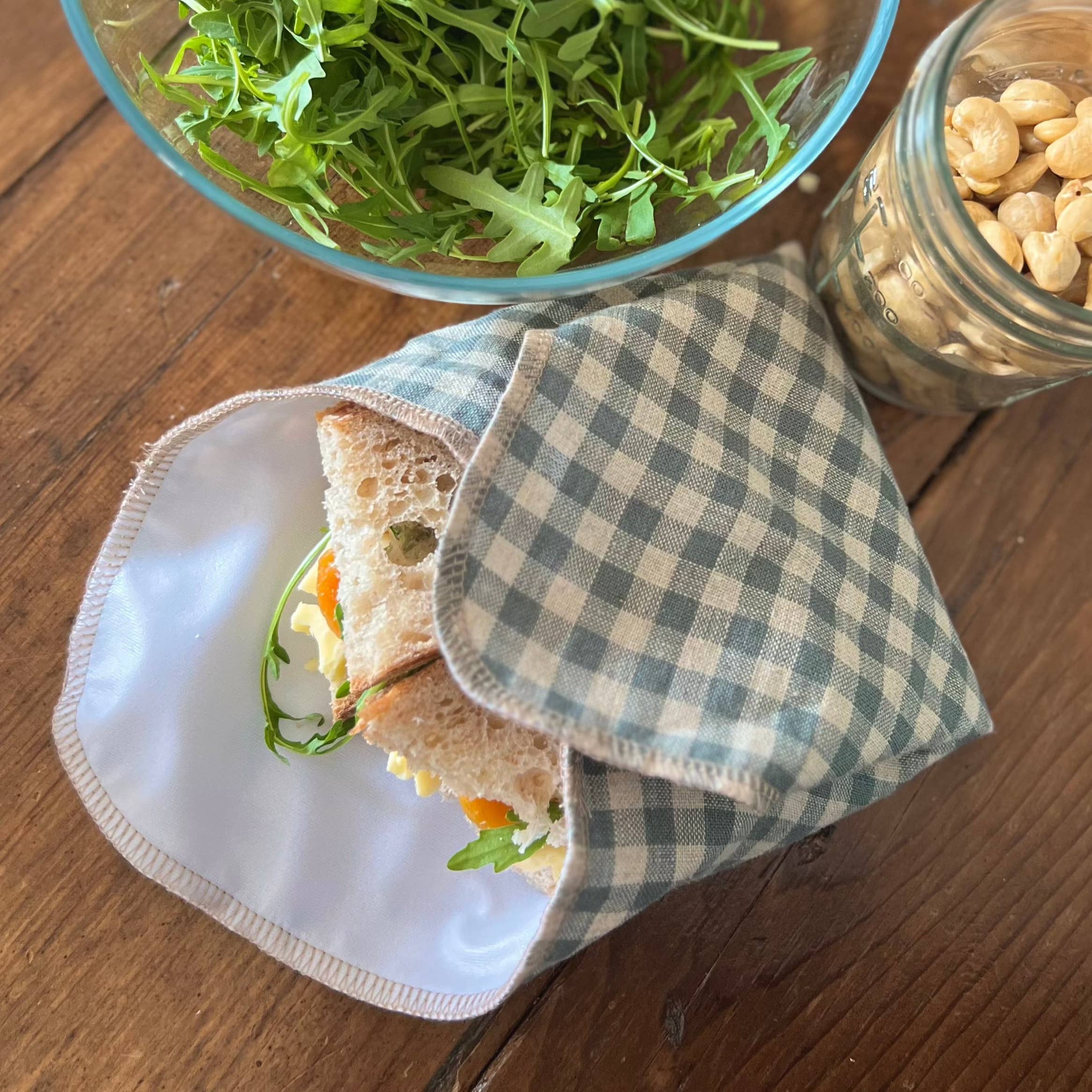 Helen Round - hand printed linen and bamboo wellness - Wholesale Food Storage Wrap/Bag - Green Check Linen Sandwich Wrap, Waterproof Food Wrap2