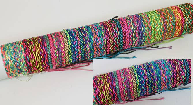 Western Counties Wholesale – wholesale Wristband – Tube Of Coloured Glitter Adjustable Wristbands 0