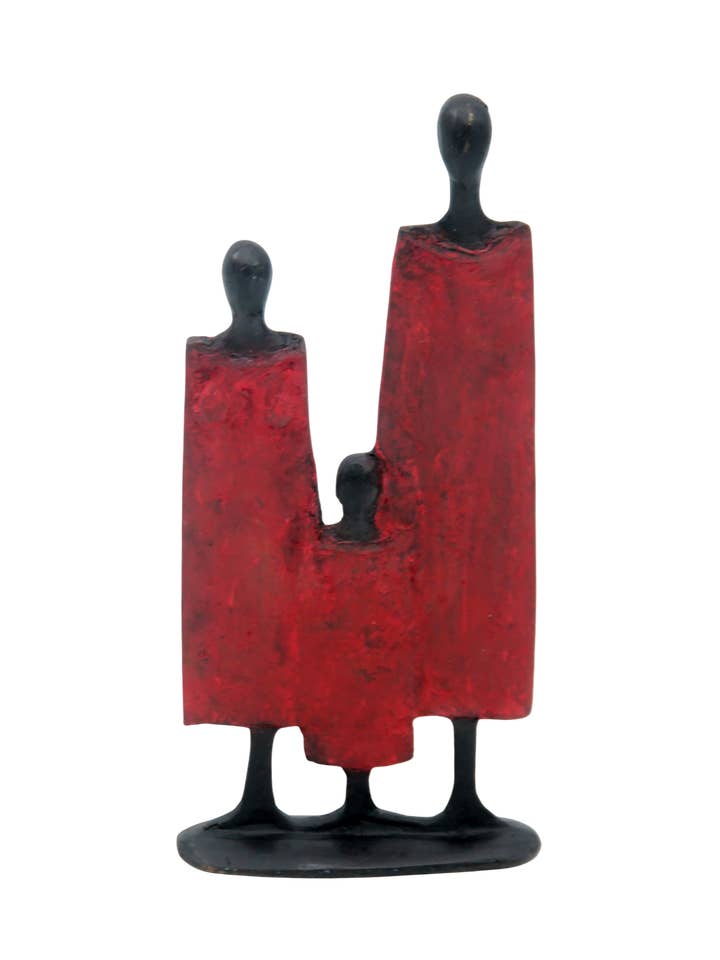 Famille 3 personnages rouge n°1 pour la vente par Lafi Bala