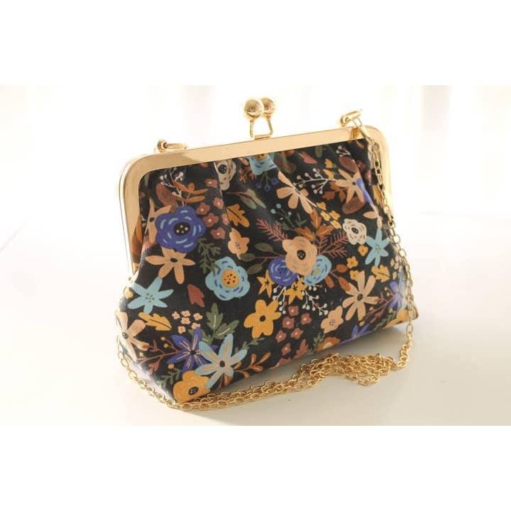 Emma retro black velvet bag for wholesale by Sabrina Trefle