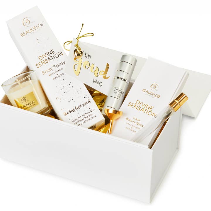 RELAX TO THE MAX box: A box with the Cashmere Body for wholesale by Beaudelor