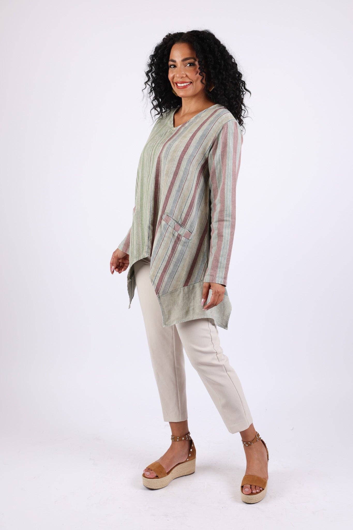 Sacred Threads - Venta al por mayor Túnica - Mujer - Túnica Patchwork: Verde Salvia con Rayas1