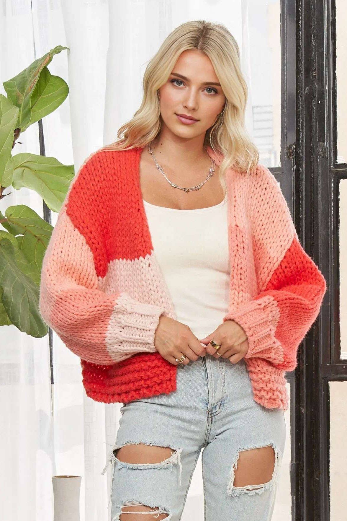 ADORA LA – Engroshandel Cardigan - Dame – CESW3935-FARVERIG STRIKKET CARDIGAN I BLOKKE6