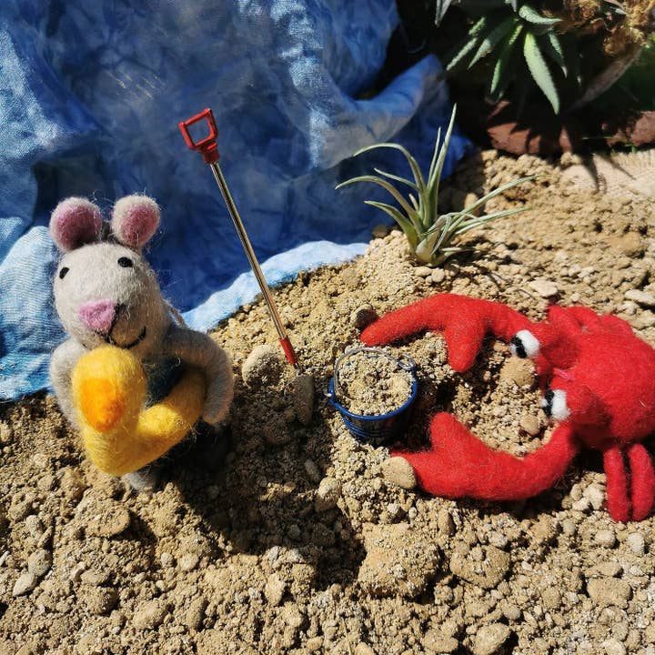 Felt So Good - Vente Objets de décoration - Crabe Sebastian suspendu en feutre biodégradable fait main4