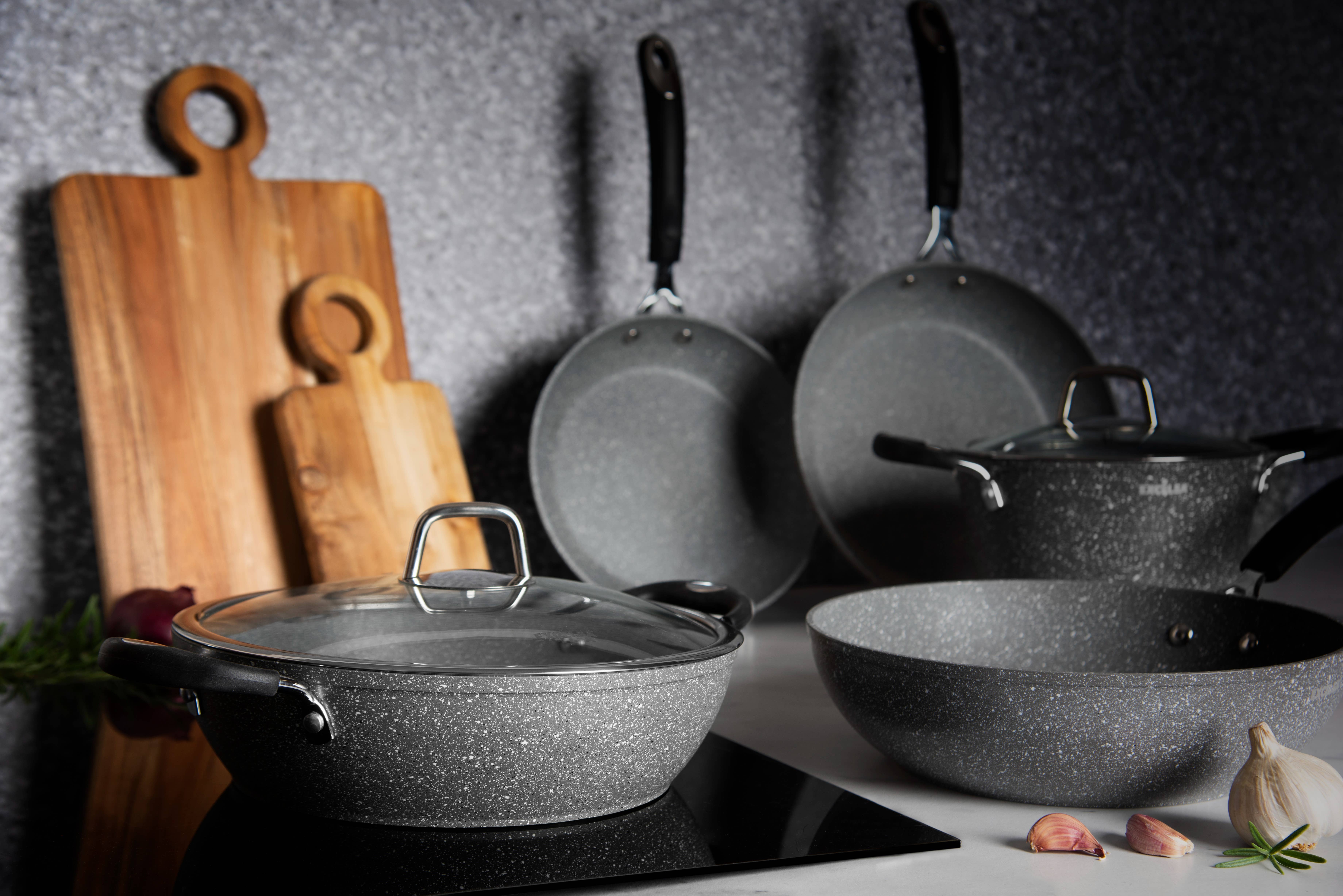 Cream Brown Real Wood Cutting Board 35X25 Acacia for wholesale on Faire3