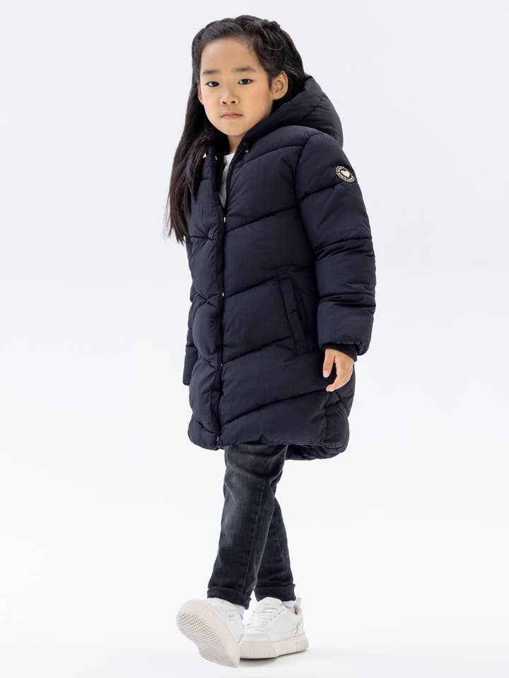 Meisjes Zwarte Gewatteerde Pufferjas met Capuchon voor wholesale door Minoti sp. z o.o.