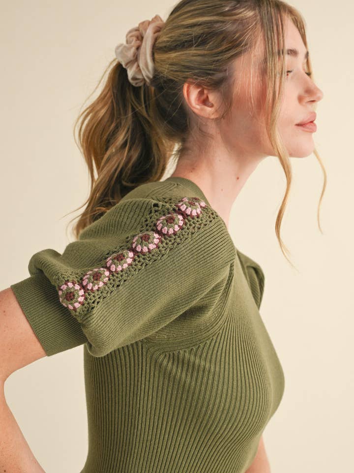 &MERCI - Wholesale Knit Top - Women's - HAND-MADE CROCHET PUFF SLEEVE SWEATER MSW1056713