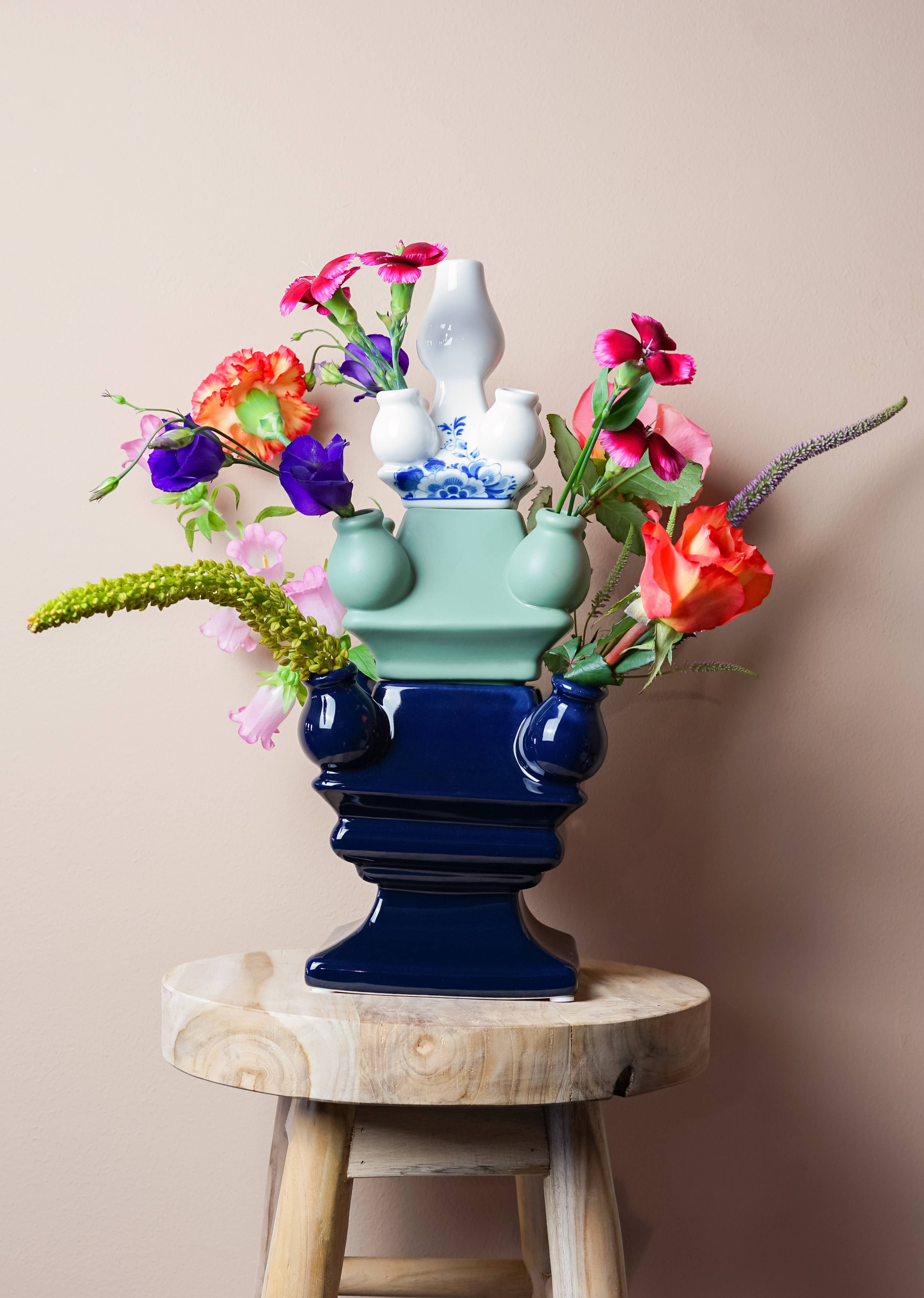 Heinen Delfts Blauw - Wholesale Vase - Stack Madness Graceful Flower Top1