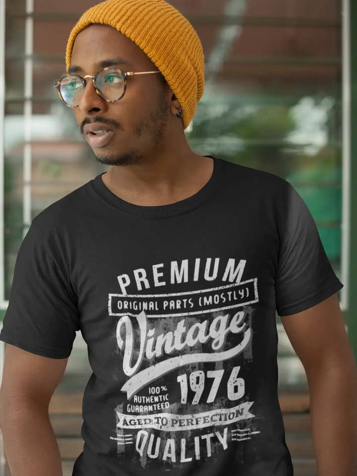 ULTRABASIC - Graphic Aged to Perfection verjaardagscadeau T-shirt voor heren uit 1976 voor wholesale door ULTRABASIC
