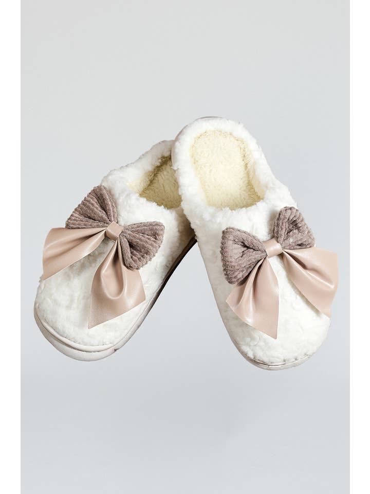 66DISCO - Wholesale Slippers - Women's - Contrast Bowknot Applique Plush Winter Slippers0