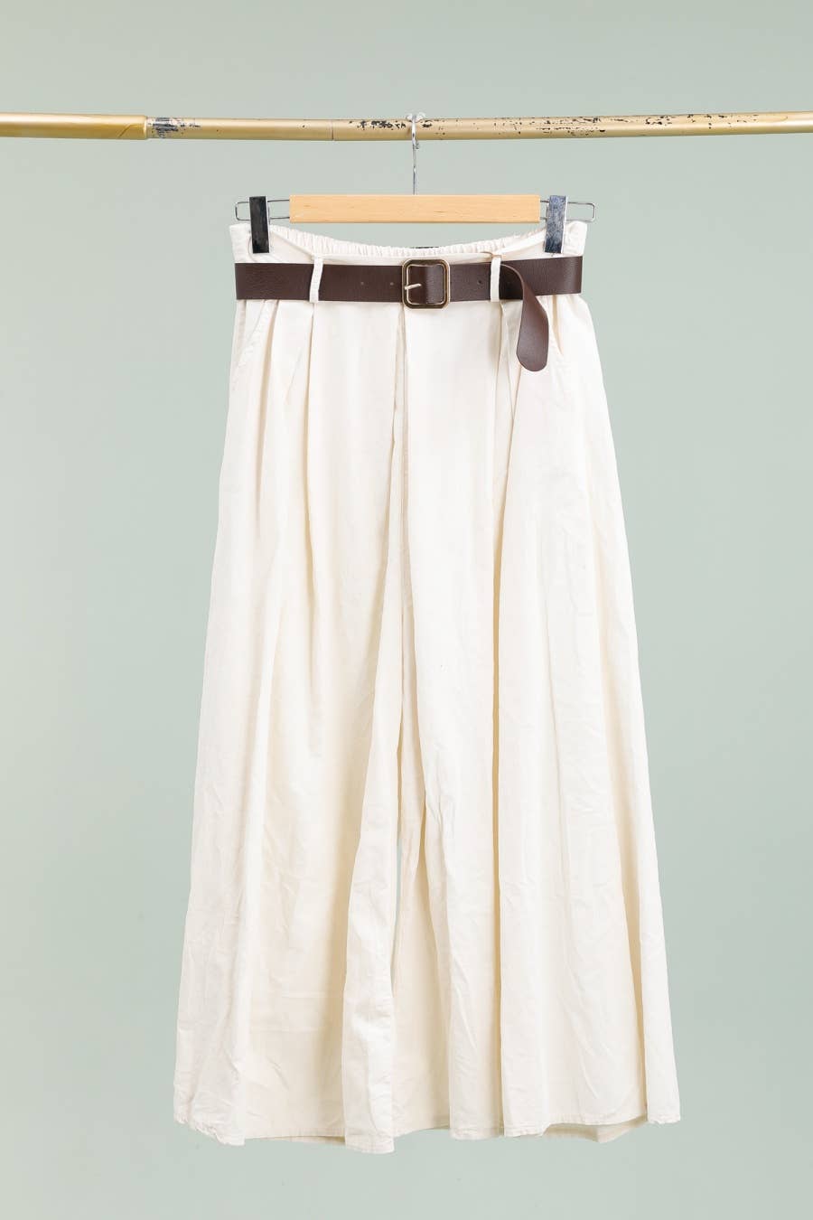 LÉA & LUC - Wholesale Pants - Women's - Cotton velvet trousers with belt REF. 365223
