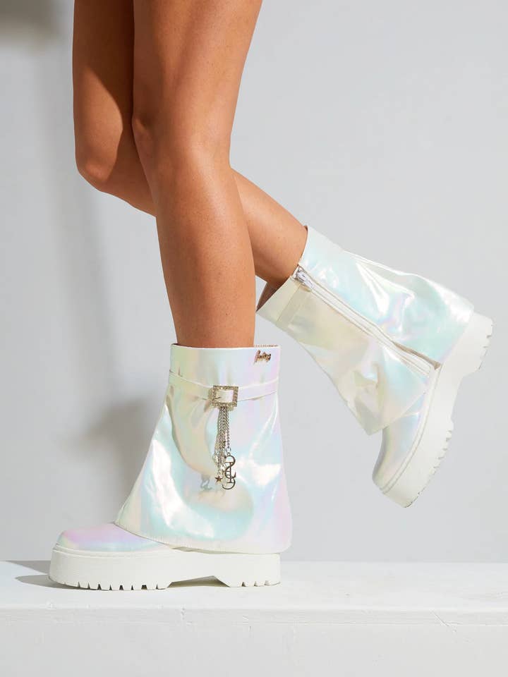 Bottes de combat Stella pour la vente par Sparkl