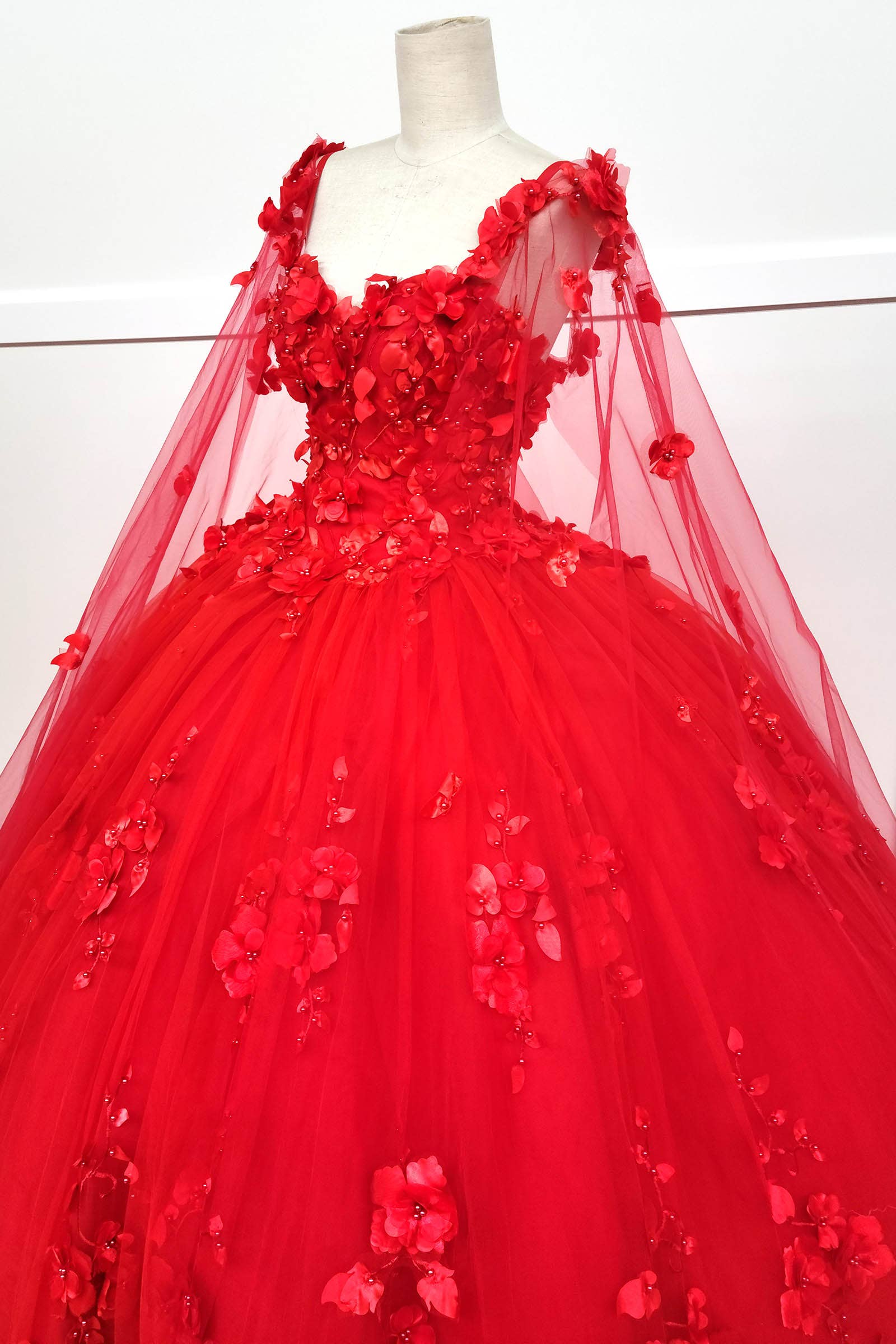 Chicas – Vestido comprido - Mulher por atacado – Vestido de Quinceanera com Flores e Capa com Abertura CHF301827