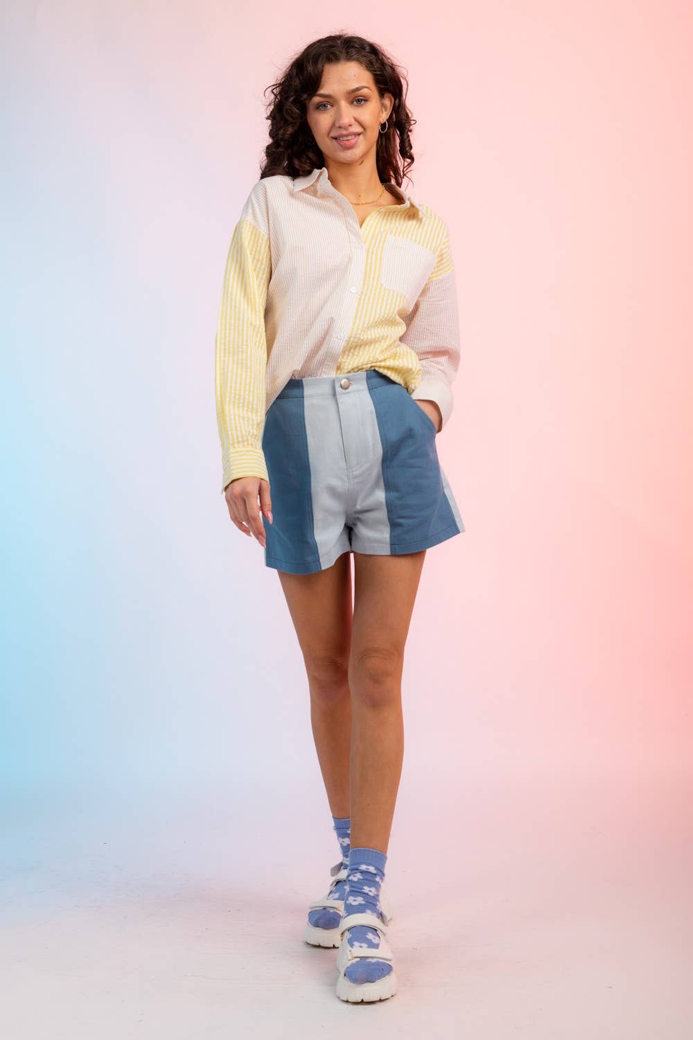 VERY J – Großhandel Shorts – Damen – VP71910-Minishorts in Blockfarben6