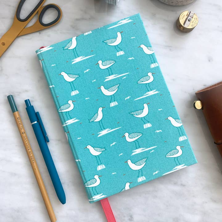 Handgjord anteckningsbok med fågelmönster och återvunnet papper för wholesale av PAPERCROWN NI