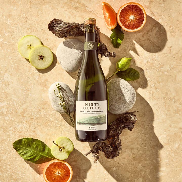 Misty Cliffs - Wholesale Non-Alcoholic Spirits/Wine/Beer - Misty Cliffs Brut Sparkling Wine1