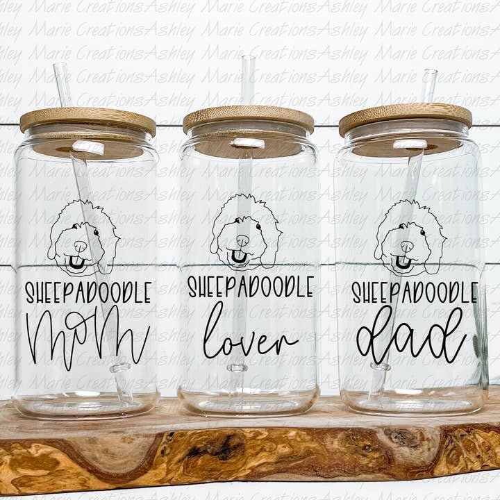 Sheepadoodle - Boîte en verre pour la vente par Ashley Marie Creations