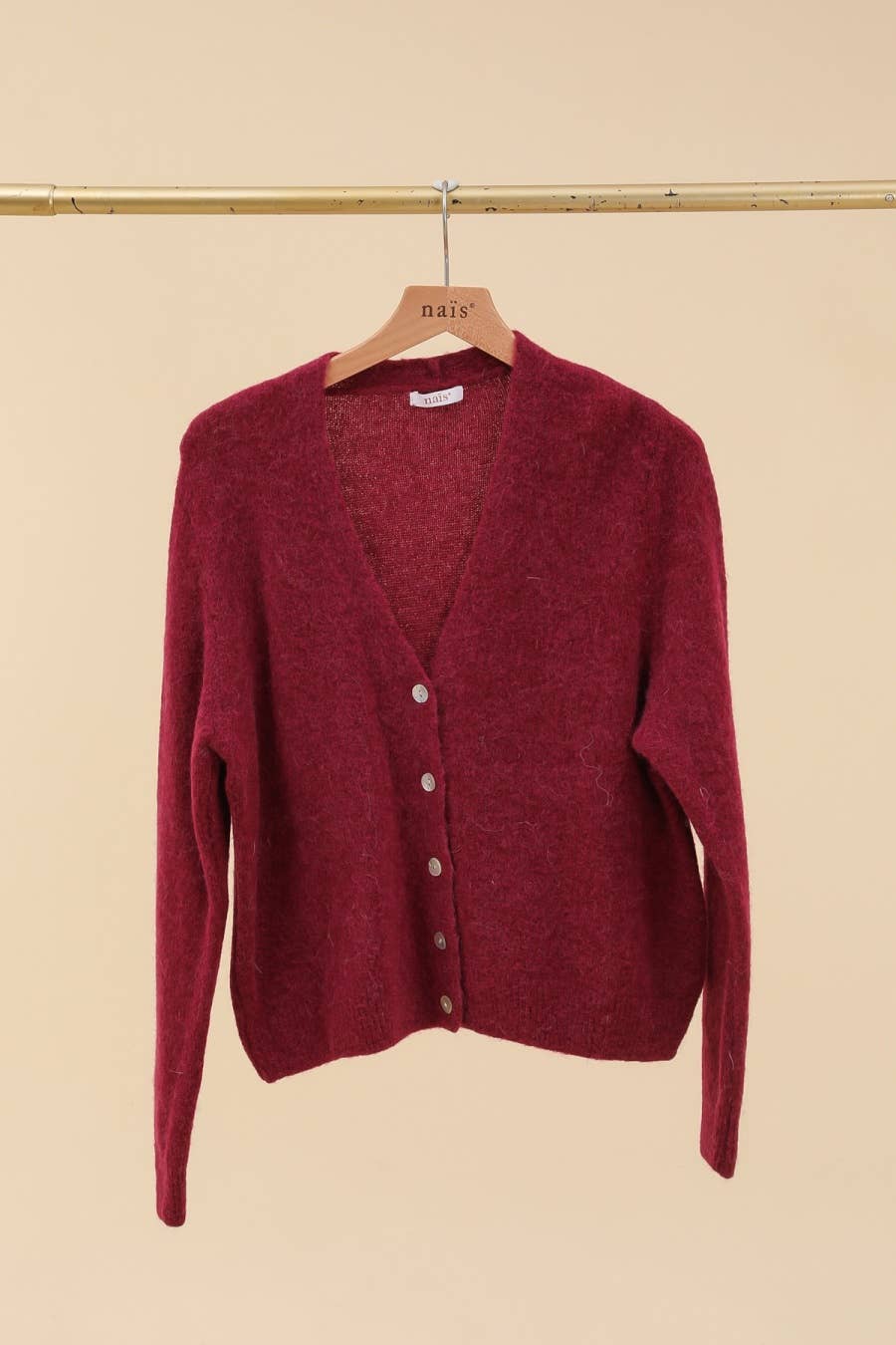 NAÏS PARIS – Engroshandel Cardigan - Dame – Kort v-hals cardigan med knapper i superfin alpaka2