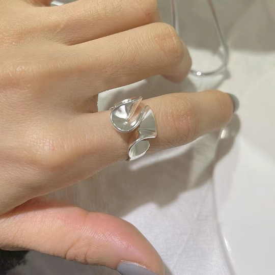 happyzzzsu – wholesale Band/stacked ring – 925 Sterling Silver Unique Irregular Wave Ring8