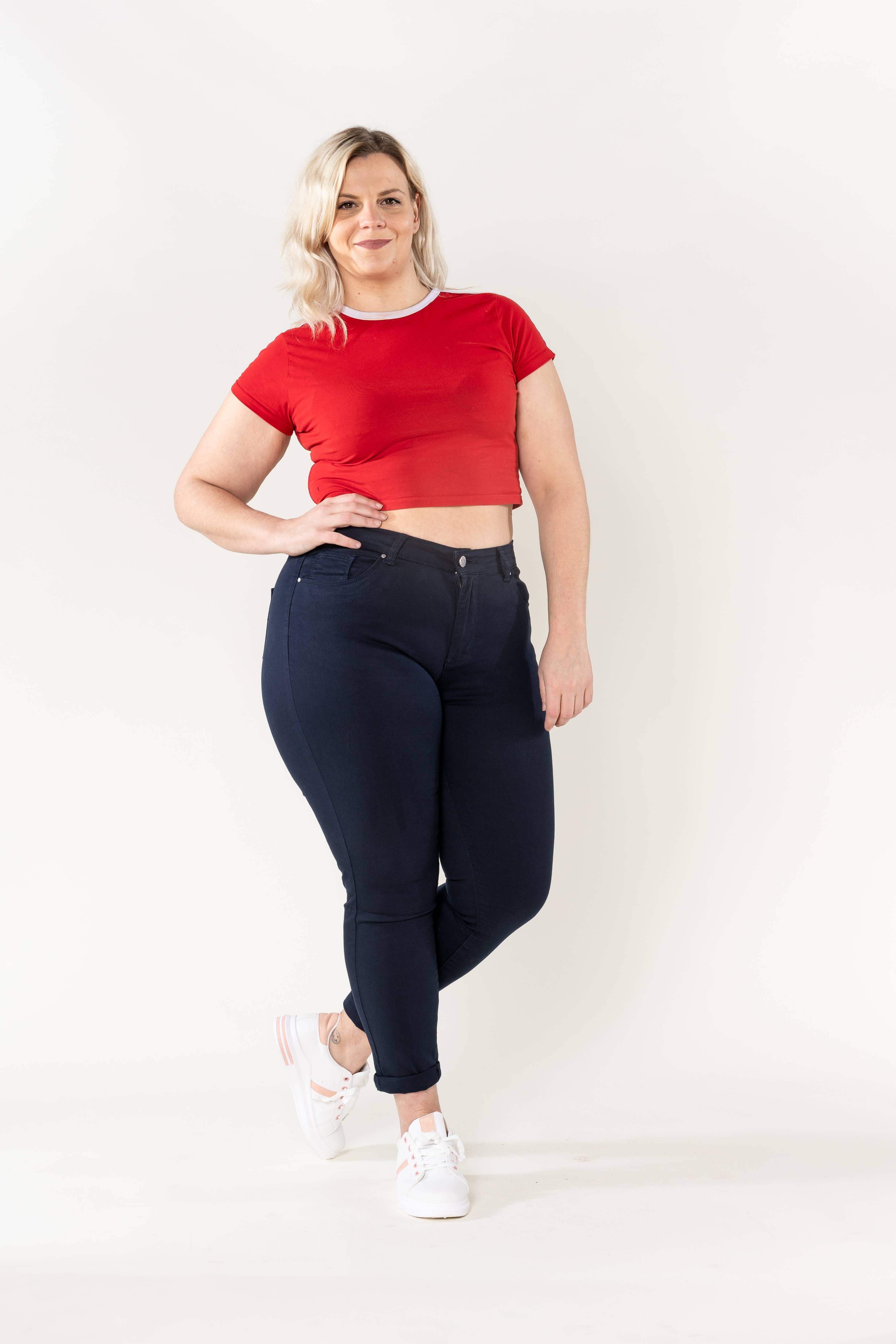 Nina Carter – Calças - Mulher por atacado – Tamanho Plus Curve Plus Tamanho Voltar ao Pescoço P1999