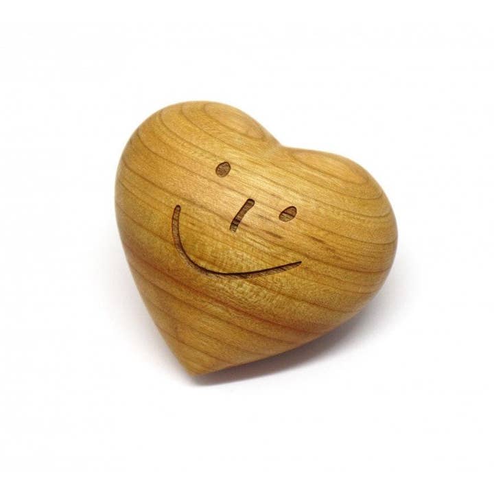 Smiley cuore in legno Thankgoods per la vendita all'ingrosso da parte di Thankgoods GmbH