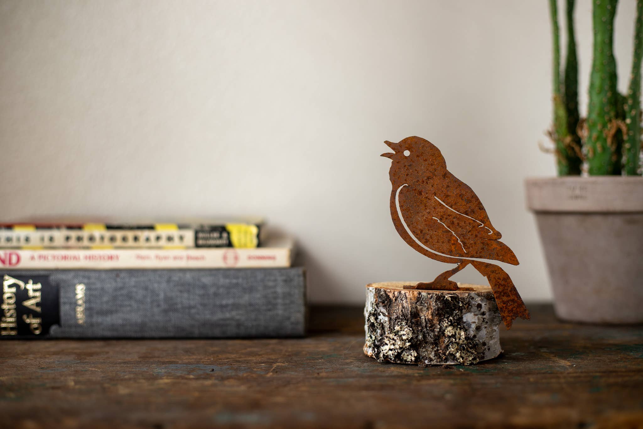 Elegant Garden Design - Wholesale Outdoor Ornament/Decor - Painted Bunting Tab1