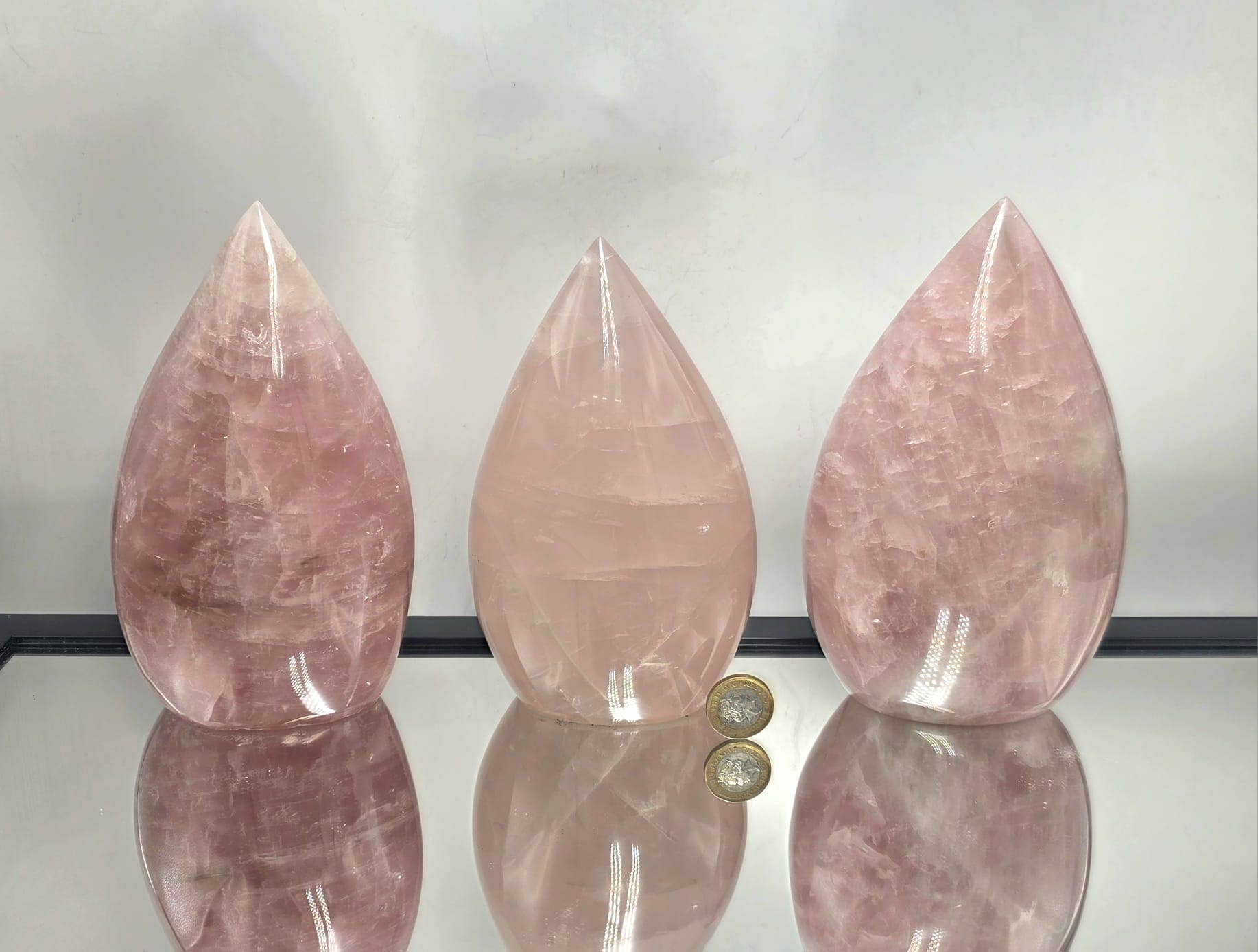 Distinction Crystals – wholesale Spiritual stone/crystal – XL Rose Quartz Crystal Lotus Flame0