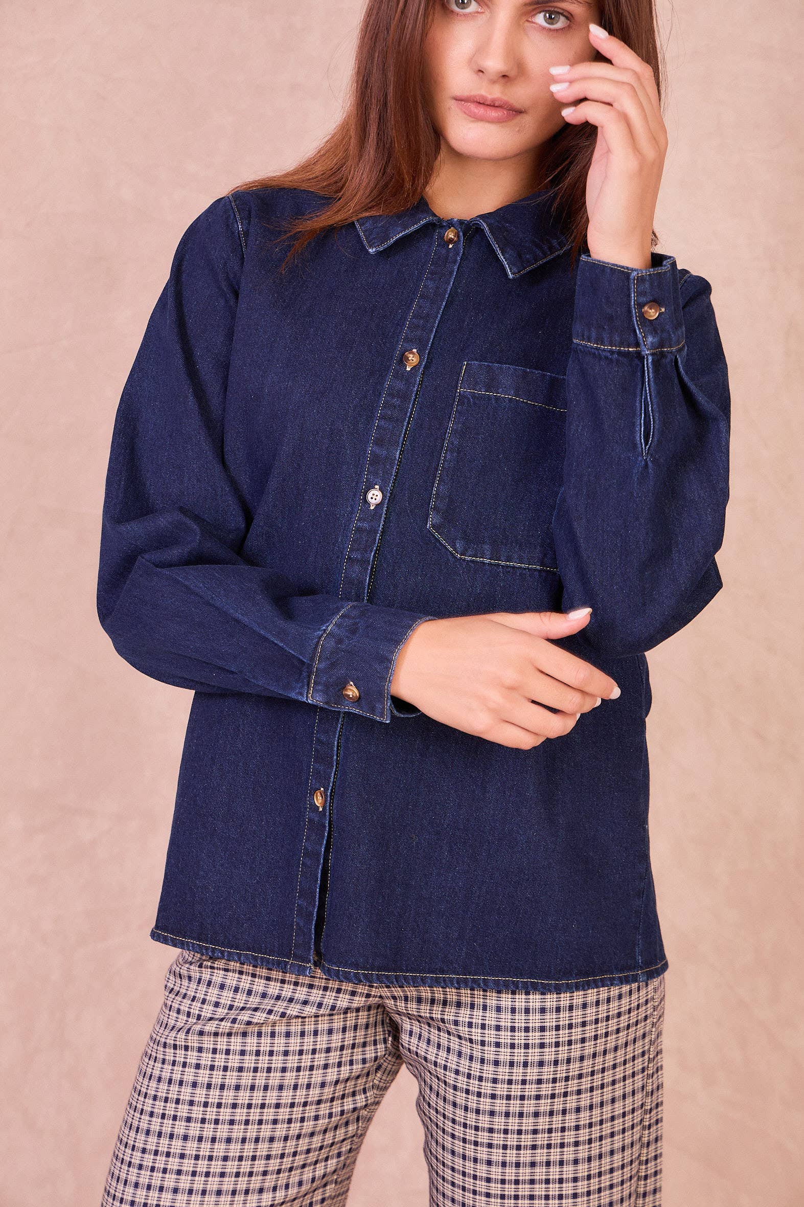Calie Paris - Wholesale Button Down Shirt - Women's - ALERIA – 100% Cotton Denim Shirt1