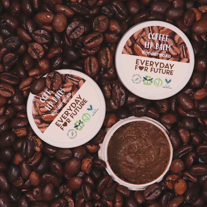Coffee Lip Scrub & Lip Balm Kit, Moisturizing Lip Treatment for wholesale by Everyday For Future USA