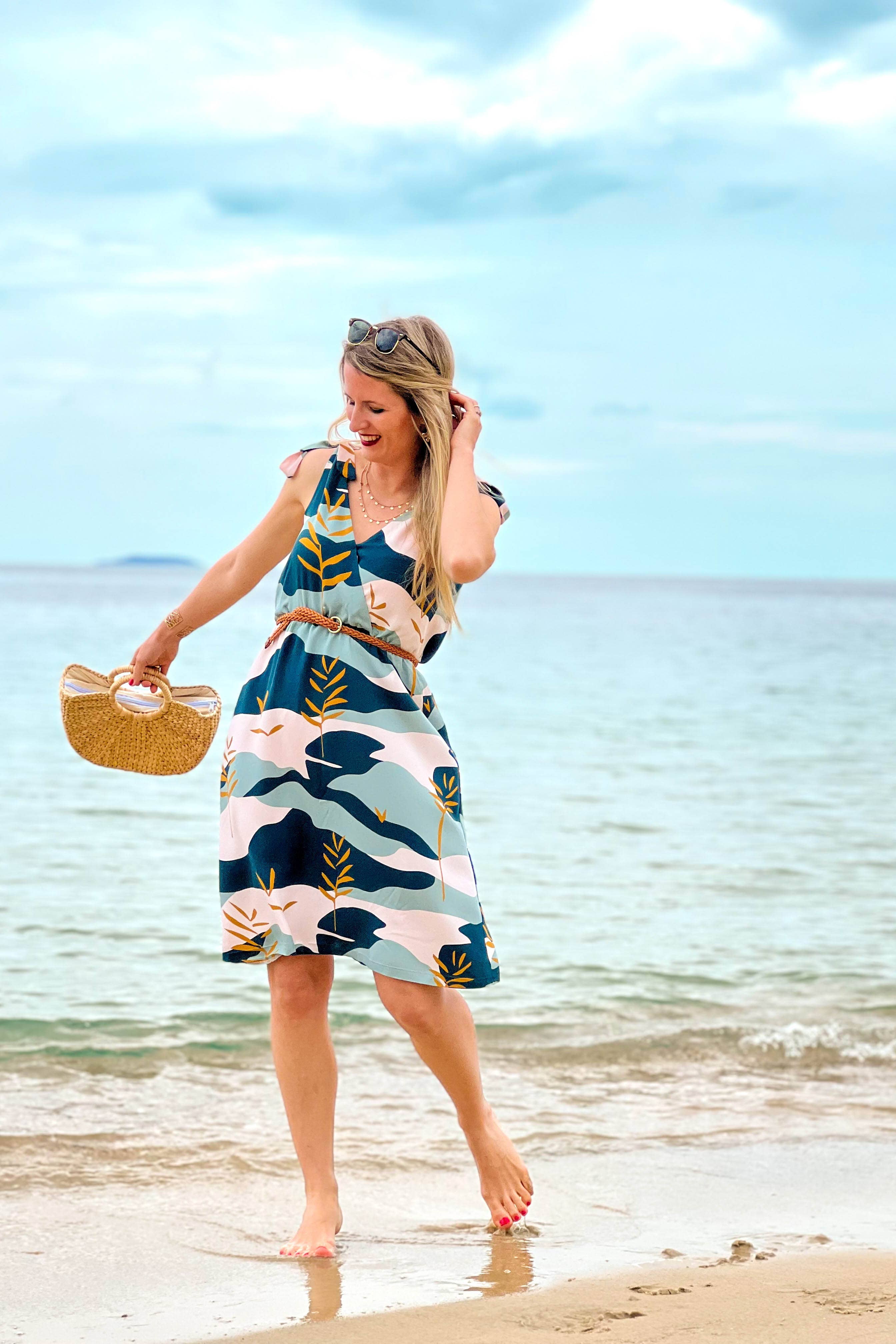 Eglantine et Zoé - Wholesale Fabric - Solis Green Viscose Poplin Fabric6