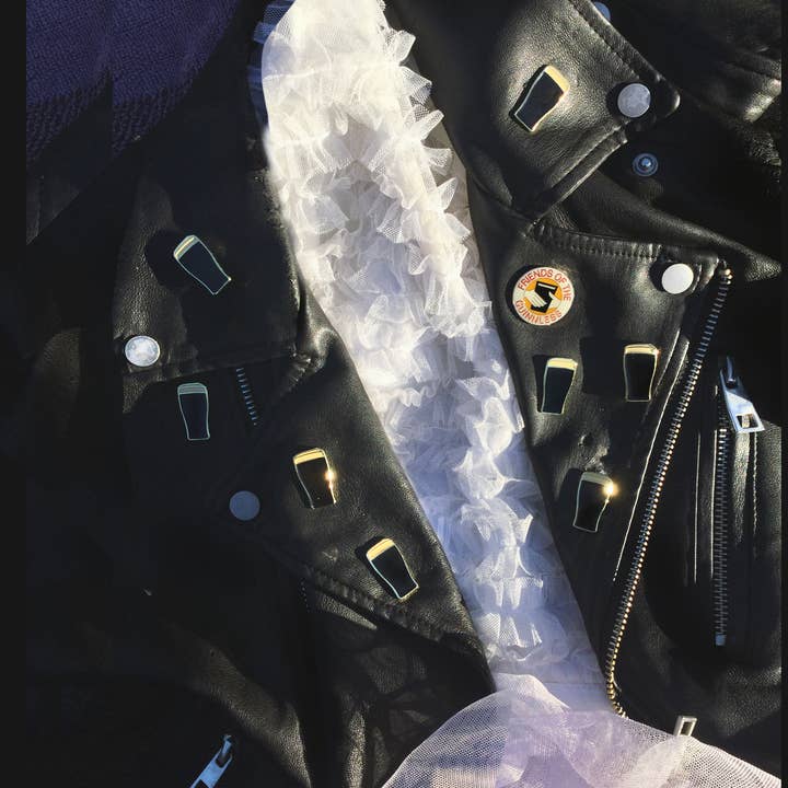 Mink - Wholesale Lapel Pin/Button - Pint O Plain enamel pin5