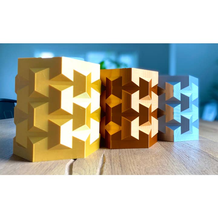 3DCustomPrintsUS - Wholesale Planter box - Shiny Geometric 3D-Printed Planter1