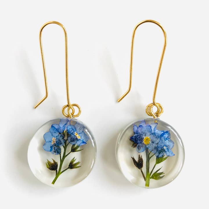 Boucles d'oreilles Botaniques « Souvenir » avec Forget-Me-Not pour la vente par Belart Fair Trade