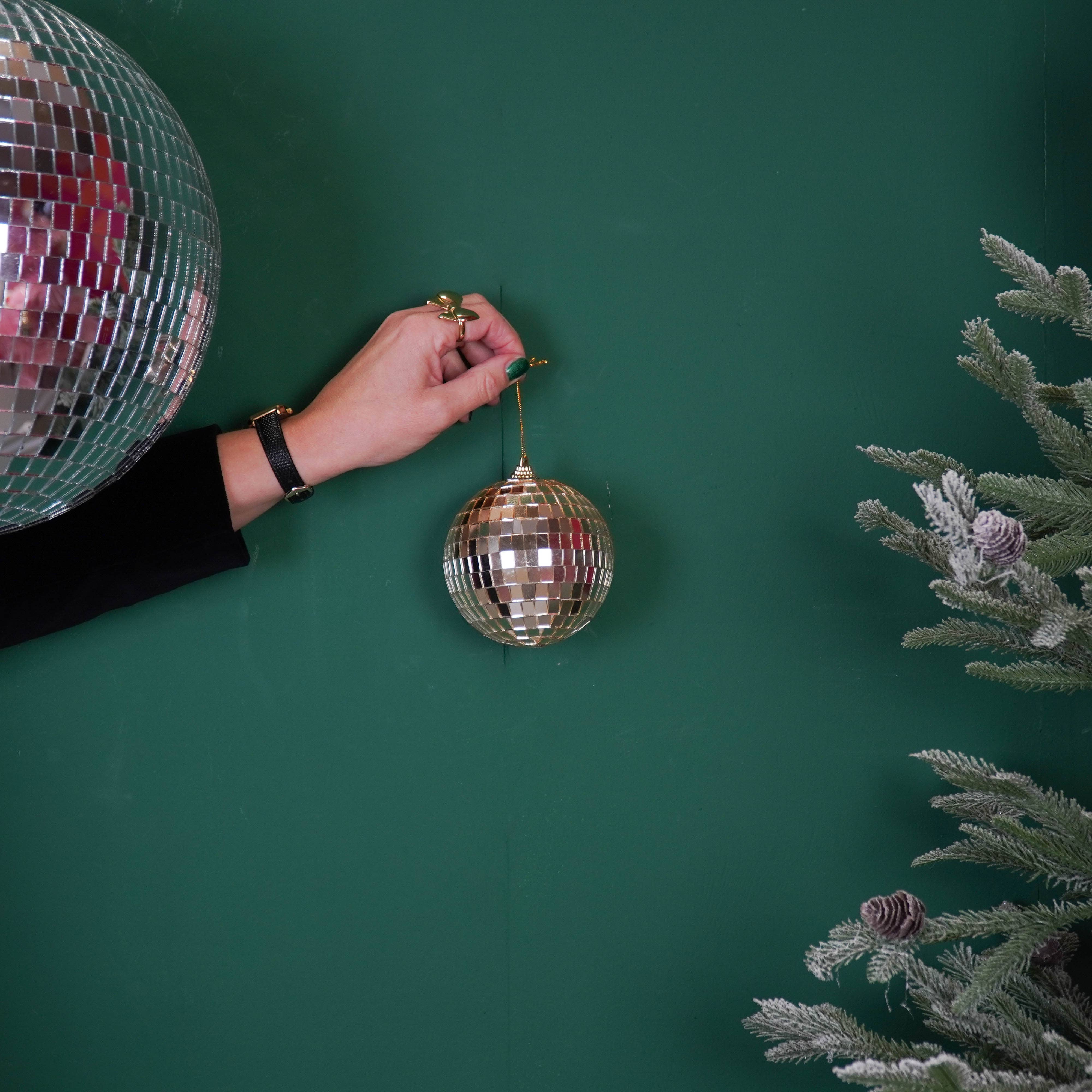 Housevitamin bv - Wholesale Ornament - Christmas Decoration -  Christmas Hanger - Discoball - Foam - Gold - 10x10x10cm2