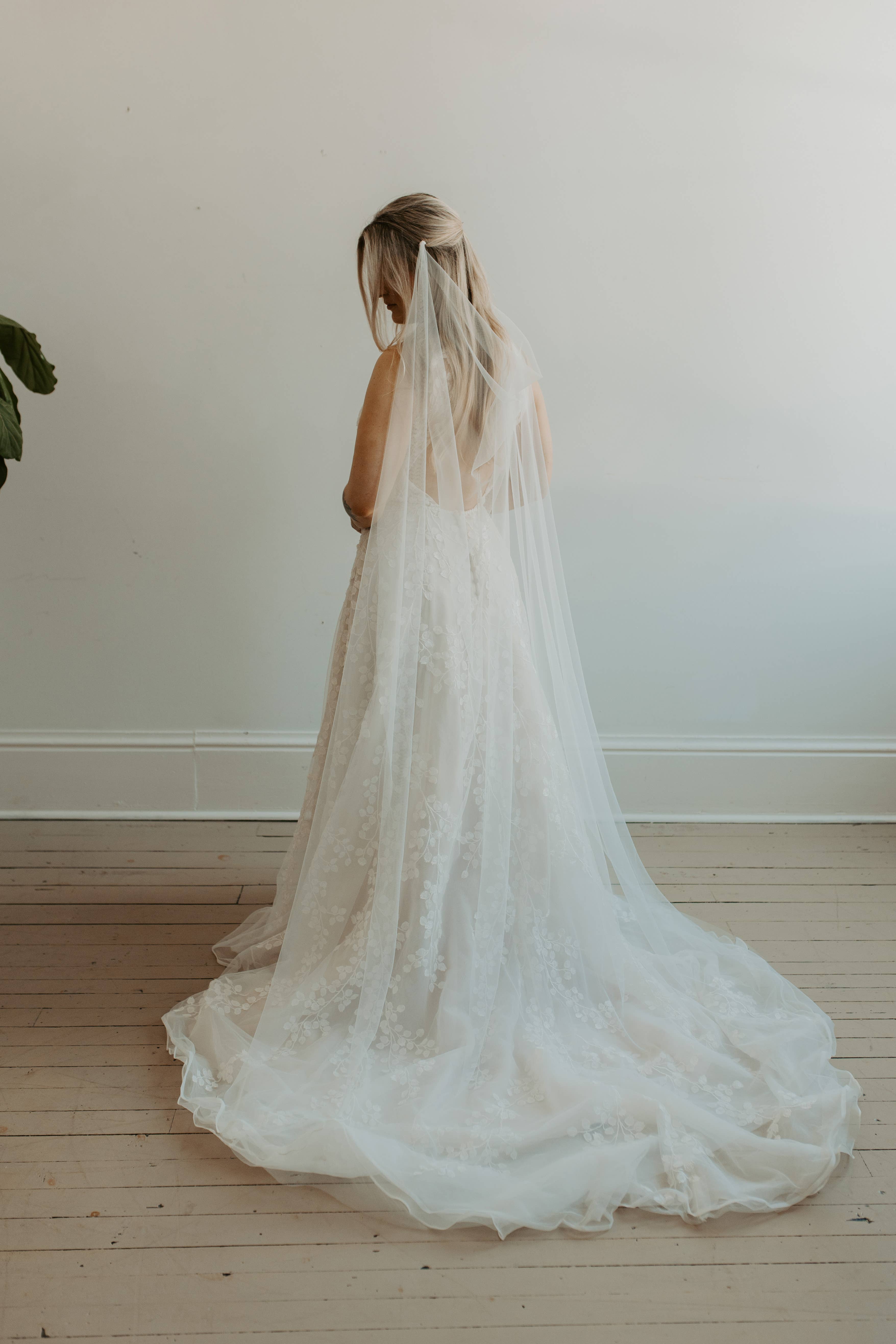 Ruffled Rose Veils – wholesale Veil – Women’s – Soft Minimal Drape Veil1