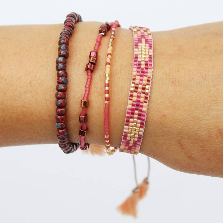 Boho Bracelet – Set of 4 Pink for wholesale by La Casa Cotzal S.A.