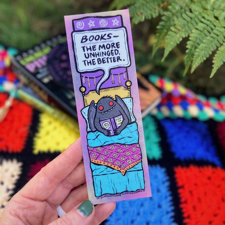 Marque-page Mothman lit au lit pour la vente par Shapelessflame