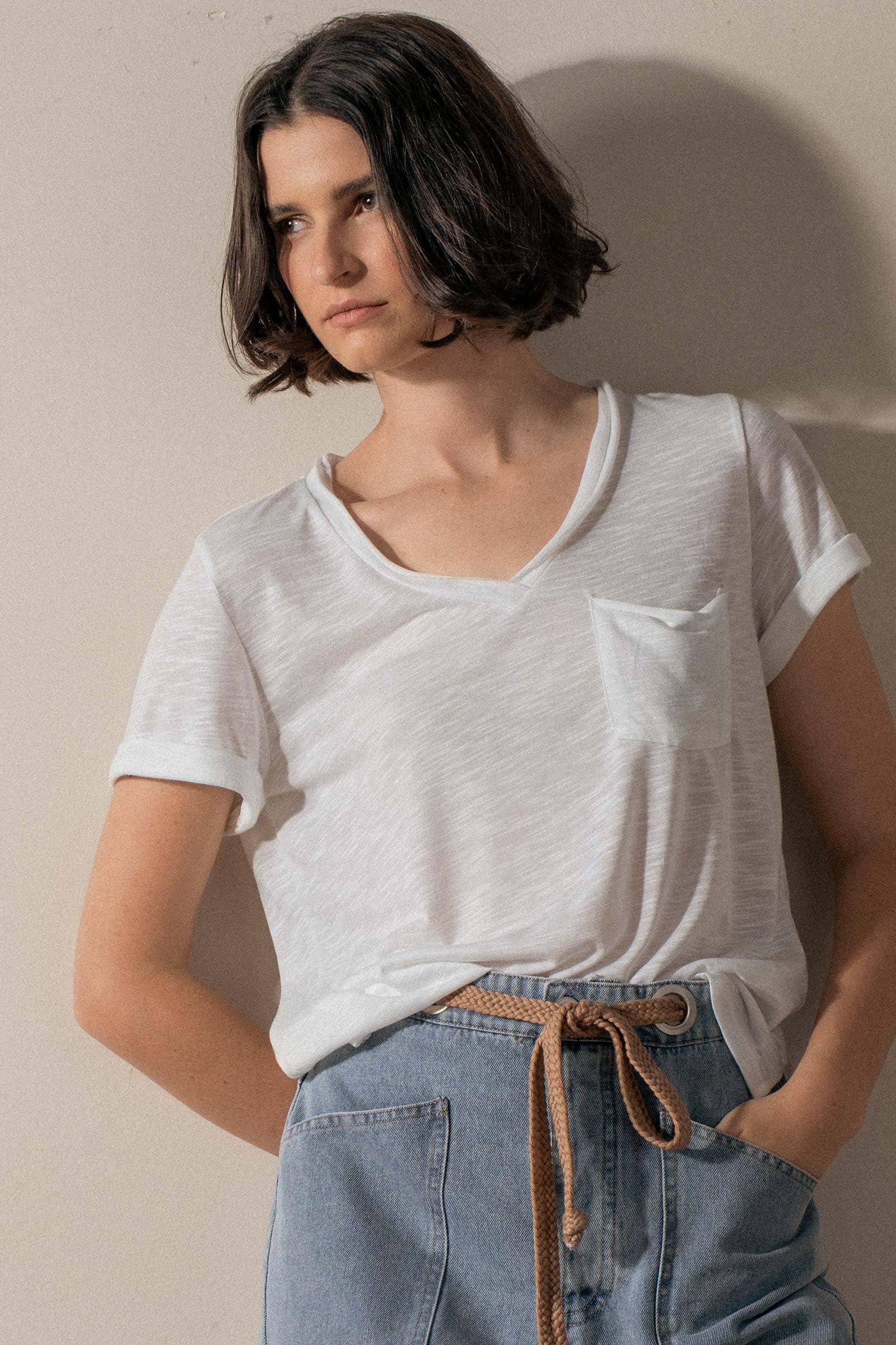 Urban Daizy - Wholesale T-Shirt - Women's - Rolled Sleeve V-Neck Pocket Tee16