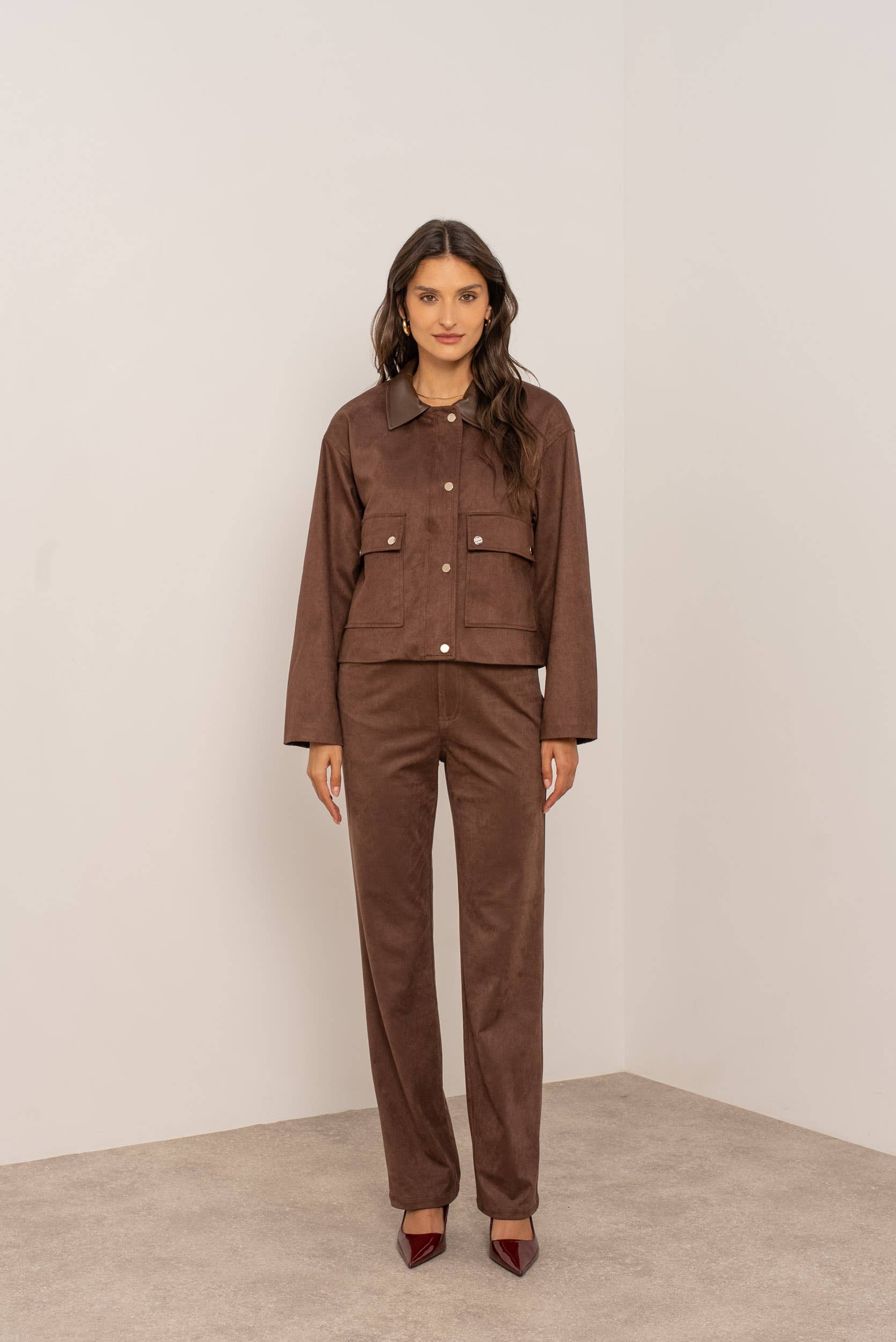 Attentif Paris - Wholesale Jacket - Women's - Short suede jacket with contrasting faux leather collar12