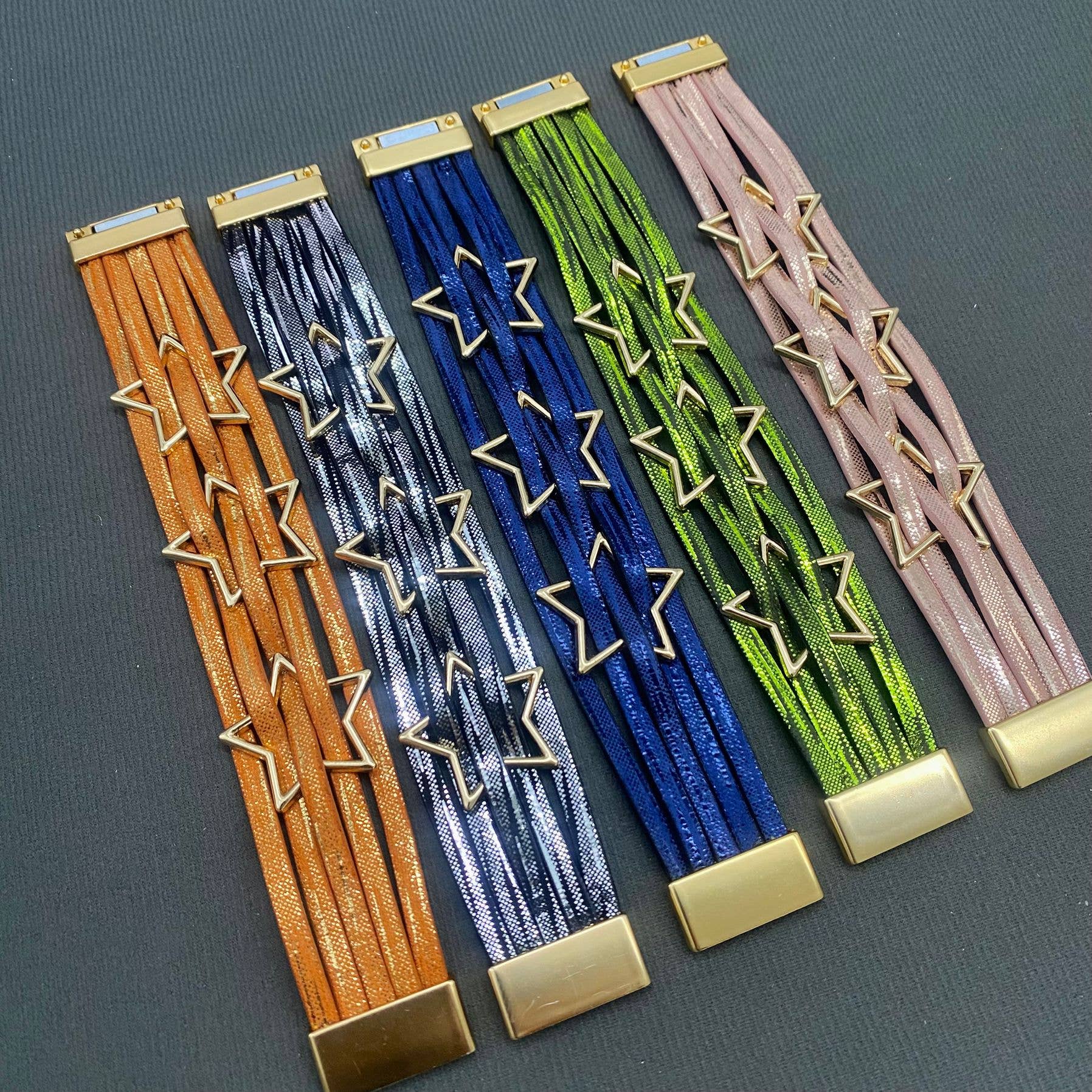 Mio Queena - Wholesale Bangle Bracelet - Triple Star Multi-Layer PU Leather Magnetic Buckle Bracelet - LB7