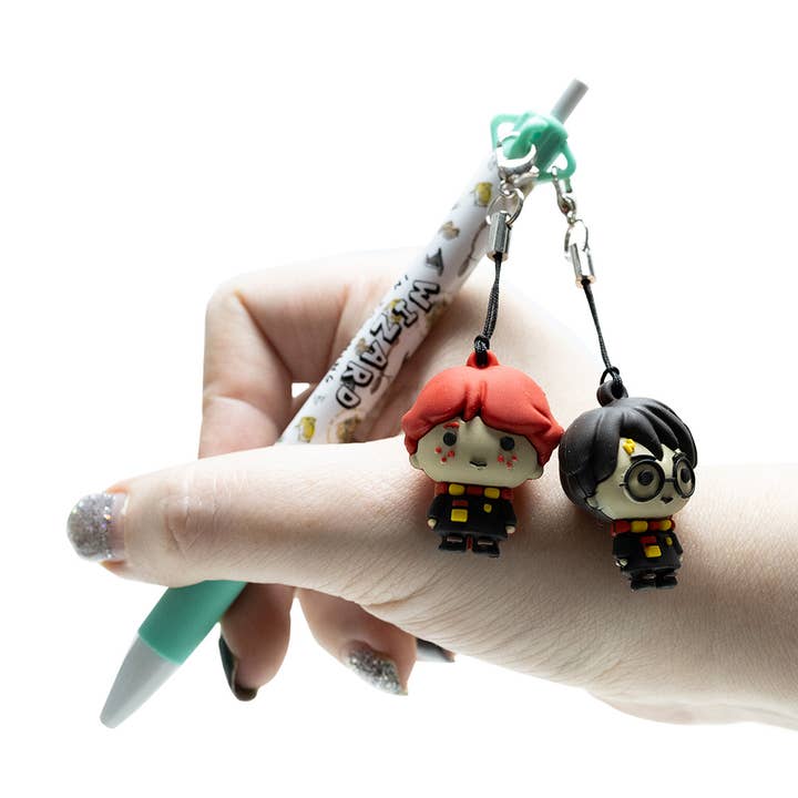 Mad Monkey GmbH - Wholesale Pen - Harry Potter - Mini Pen Pals - Magical Locations0