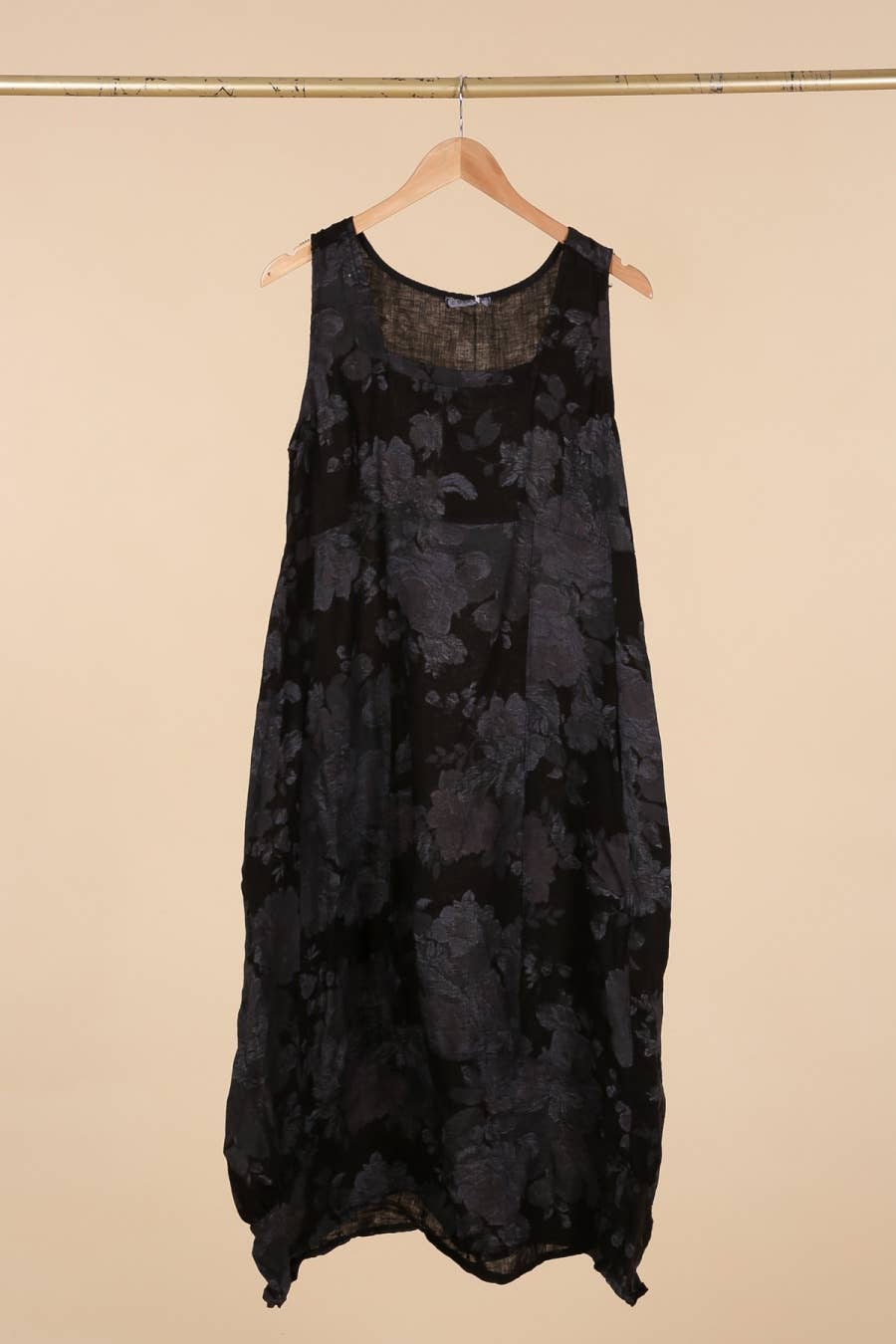 la maison des fibres naturelles - Wholesale Dress - Women's - sleeveless floral dress in 100% linen 622318