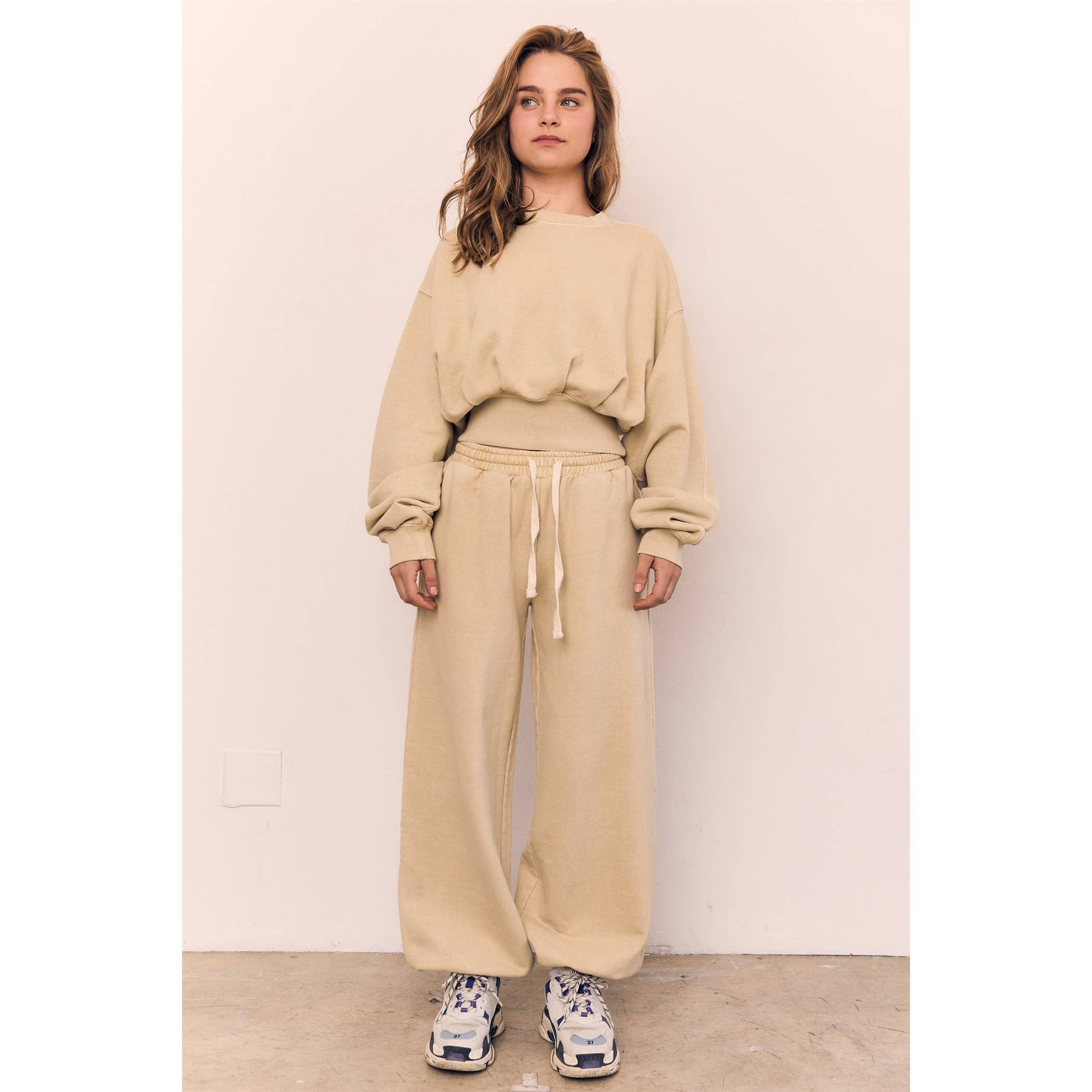 The Blank Lab - Wholesale Sweatshirt - Women's - Acid Wash Cropped Balloon Sweatshirt (AAB700_ACD)1