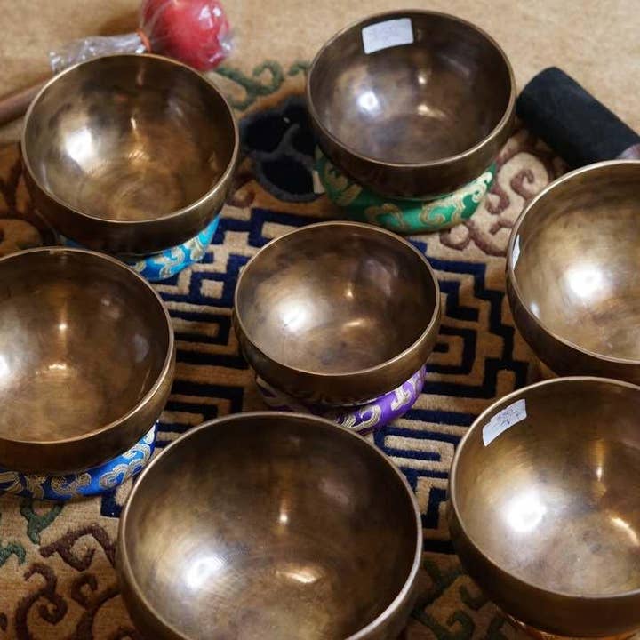 Himalayas Shop - Wholesale Meditation Supplies - Singing Bowl set for 7 Chakra5