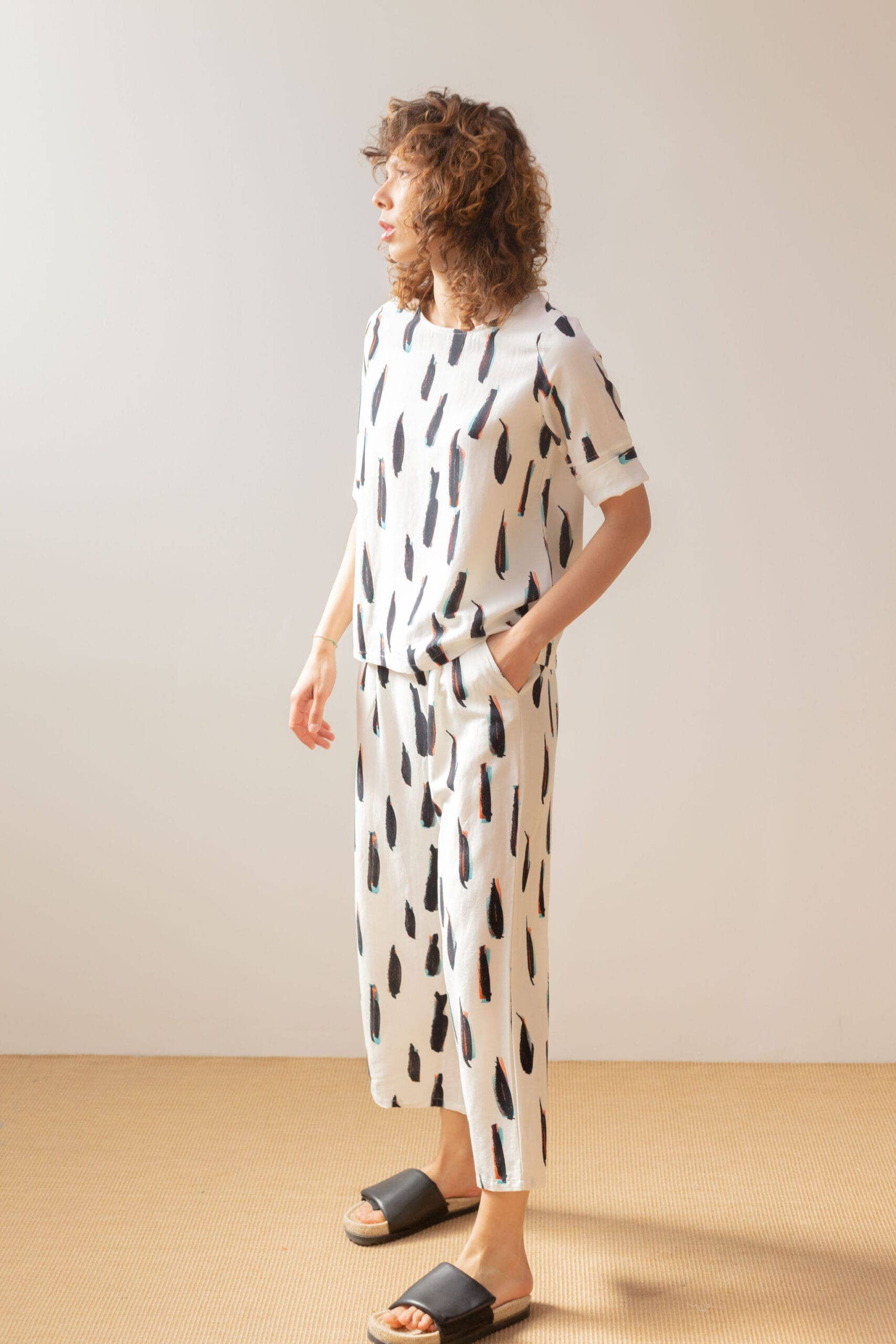 PAN Producto Básico - Wholesale Coat - Women's - Printed raw trousers4