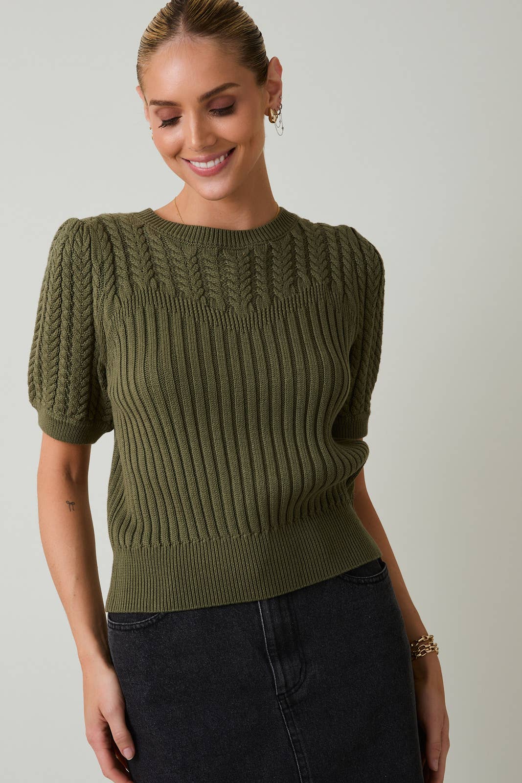Sunday Edition by LE LIS - Wholesale Knit Sweater - Women's - ROUND NECK PUFF SHORT SLEEVE CABLE SWEATER8