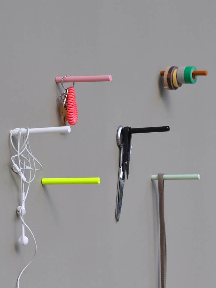 gancio a spillo rosa per la vendita all'ingrosso da parte di kolor