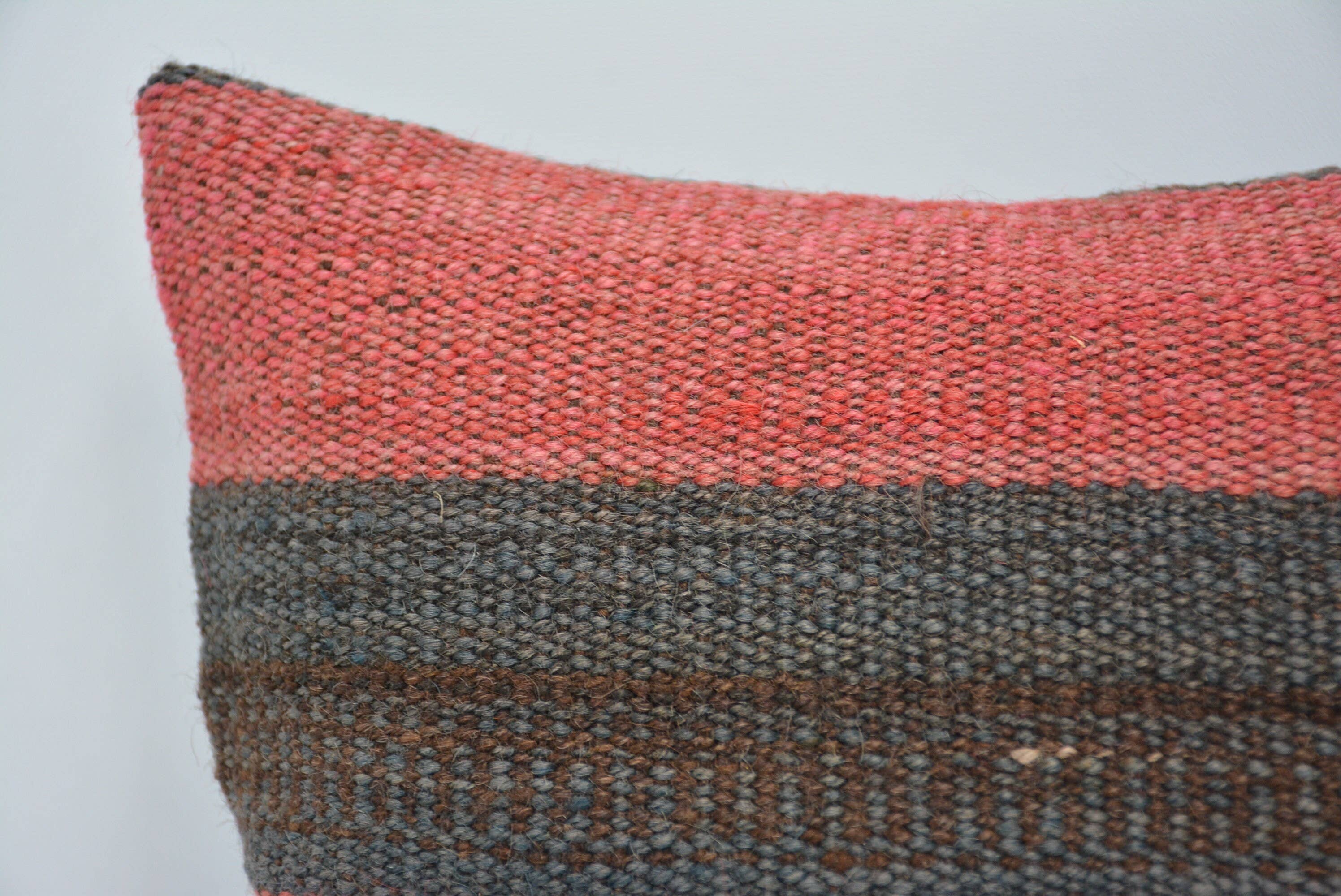 Kilim Pillow Decors – wholesale Throw pillow cover – Antique & Gothic Home Decor Pillows and Covers1