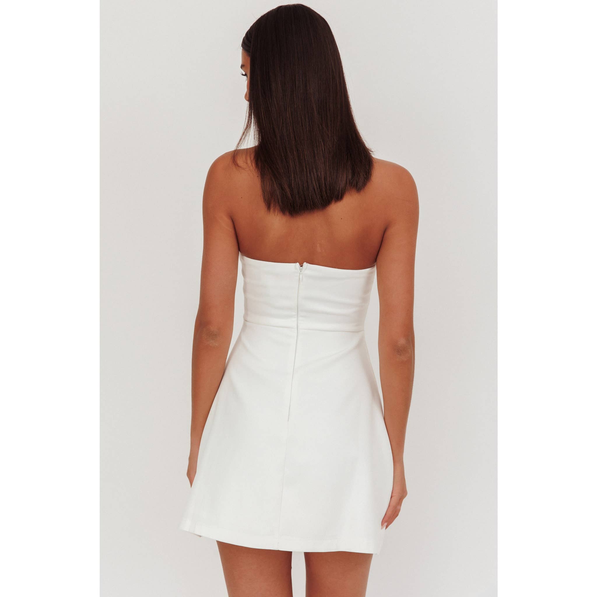 One and Only Collective – wholesale Klänning - Dam – 3D BLOMMIG MINIKLÄNNING / BR0214J5